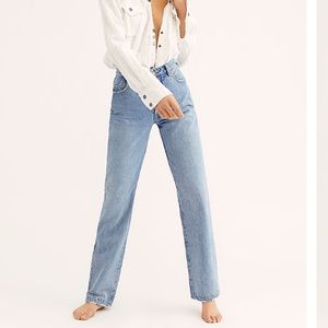 Rolla’s Classic Straight Leg Jeans